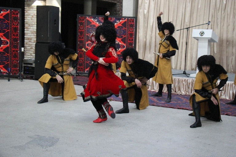 Благотворительный концерт "День матери"